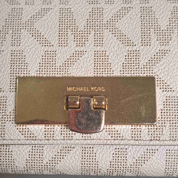 MICHAEL KORS Callie Carryall Mono Wallet - Picture 3 of 12